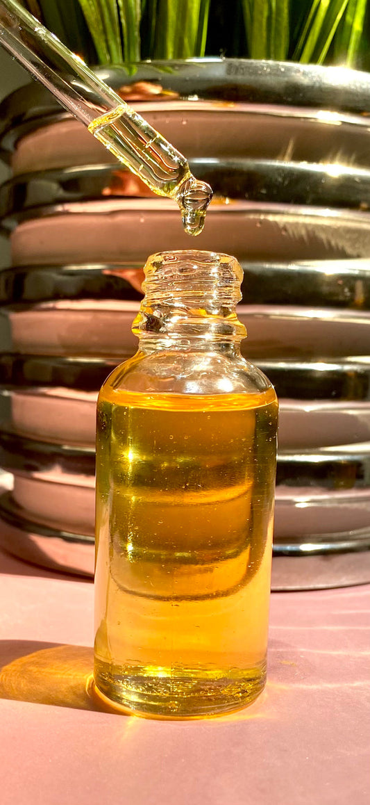 Gold in a bottle - Glowing face serum